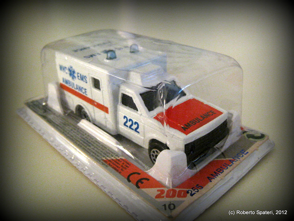 Majorette  Ambulance (n.255-D)